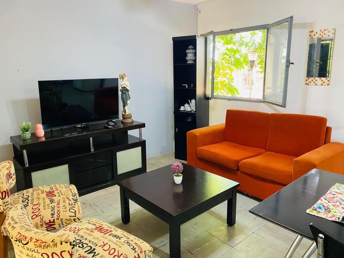 House G&S, Depto Con 3 Dormitorios Para 7 Personas Pleno Centro De La Ciudad Puerto Iguazú Extérieur photo